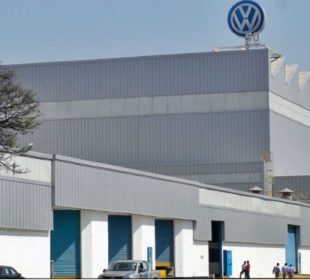 Crece la tensión en Volkswagen por votación de incremento salarial