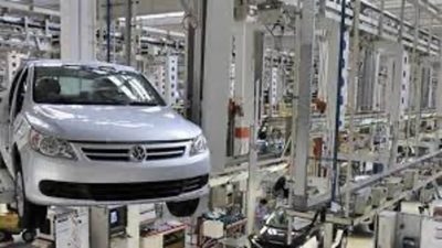 Trabajadores de Volkswagen realizarán votación por incremento histórico el 31 de agosto