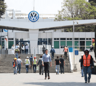 Huelga en VW Puebla beneficia más a empresa que trabajadores