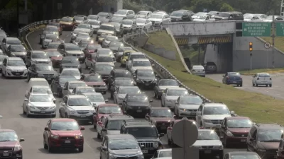 Los coches que visiten el estado de Puebla desde otra parte de la República tendrán que tramitar un pase turístico Foto: Cuartoscuro.