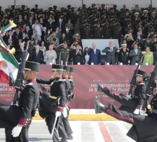 Obrador estará en el desfile cívico del 5 de mayo y sí habrá Feria de Puebla https://newsweekespanol.com/2023/01/obrador-estara-en-el-desfile-civico-del-5-de-mayo-y-si-habra-feria-de-puebla/