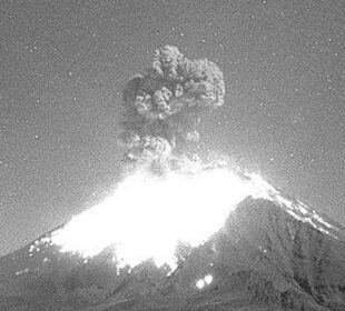 Volcán Popocatépetl registra fuerte explosión durante la madrugada